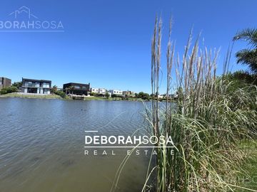 Casa en Venta 5 ambientes al Agua - El Cantón Escobar