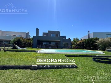 Casa en Venta 5 ambientes al Agua - El Cantón Escobar
