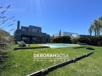 Casa en Venta 5 ambientes al Agua - El Cantón Escobar