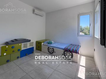 Casa en Venta 5 ambientes al Agua - El Cantón Escobar