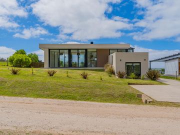 Casa 4 amb en Barrancas San Benito