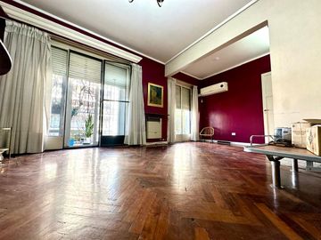 DEPARTAMENTO 4 AMBIENTES CON DEPENDENCIA EN MONSERRAT VENTA