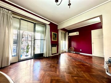 DEPARTAMENTO 4 AMBIENTES CON DEPENDENCIA EN MONSERRAT VENTA