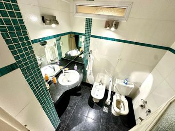 DEPARTAMENTO 4 AMBIENTES CON DEPENDENCIA EN MONSERRAT VENTA