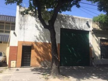 Depósito en venta - 2 Baños - Oficinas - 140Mts2 - Pompeya