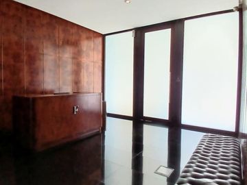 NUEVO INGRESO PENTHOUSE EN LOS MOLINOS- INTEGRAMENTE RECICLADO