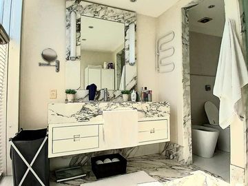 NUEVO INGRESO PENTHOUSE EN LOS MOLINOS- INTEGRAMENTE RECICLADO