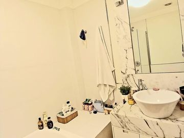 NUEVO INGRESO PENTHOUSE EN LOS MOLINOS- INTEGRAMENTE RECICLADO