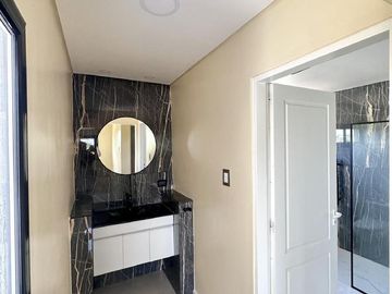 Casa en Altos del Casco, Zárate. Terreno de 620 m2. Parque, pileta, galería y parrilla.