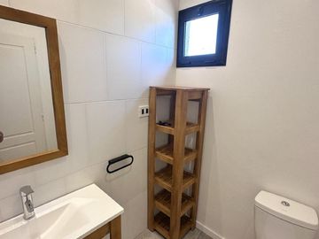 Casa en Altos del Casco, Zárate. Terreno de 620 m2. Parque, pileta, galería y parrilla.