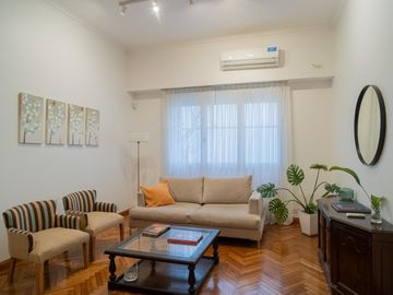 Venta Departamento 3 ambientes excelente estado en Recoleta.
