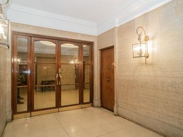 Venta Departamento 3 ambientes excelente estado en Recoleta.