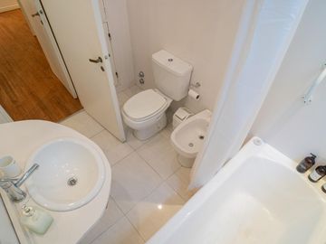 Venta Departamento 3 ambientes excelente estado en Recoleta.