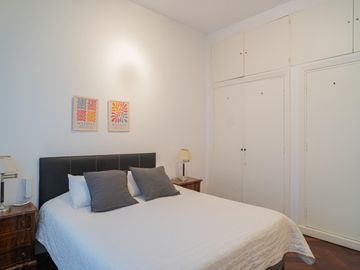 Venta Departamento 3 ambientes excelente estado en Recoleta.