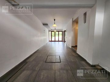 Casa en  alquiler por 24 meses. Z/ Stella Maris. 3 dormitorios. Escritorio . Parque. Garage doble. Playroom