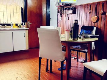 CASA DE 4 AMB  SOBRE LOTE DE 8,66X35