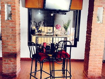 CASA DE 4 AMB  SOBRE LOTE DE 8,66X35