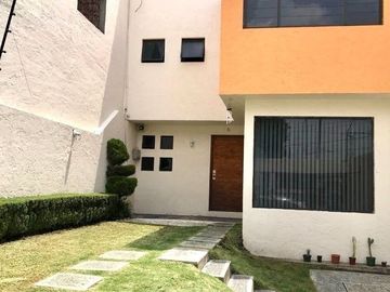CASA EN VENTA CON SEGURIDAD EN JARDINES BELLAVISTA, TLALNEPANTLA DE BAZ