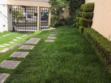 CASA EN VENTA CON SEGURIDAD EN JARDINES BELLAVISTA, TLALNEPANTLA DE BAZ
