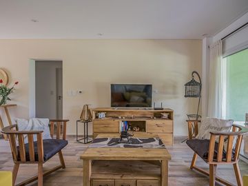Casa 4 ambientes en Venta. Club de campo La Concepción Lujan