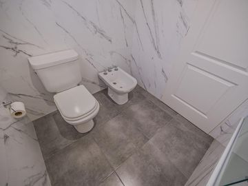 Casa 4 ambientes en Venta. Club de campo La Concepción Lujan