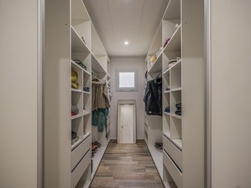 Casa 4 ambientes en Venta. Club de campo La Concepción Lujan
