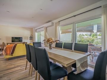 Casa 4 ambientes en Venta. Club de campo La Concepción Lujan