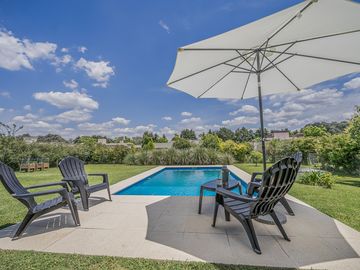 Casa 4 ambientes en Venta. Club de campo La Concepción Lujan