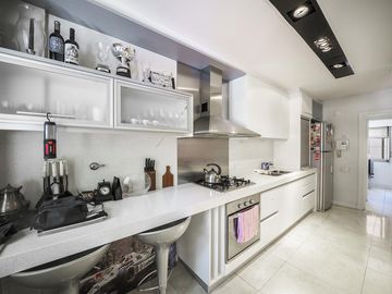alq. con muebles - 2 DORMITORIOS EN SUITE - valor del alquiler    expensas