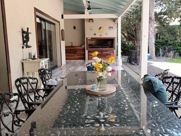 Casa en  el barrio Rocios del Pilar