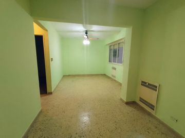 DEPARTAMENTO 2 AMBIENTES APTO PROFESIONAL EN BARRACAS VENTA