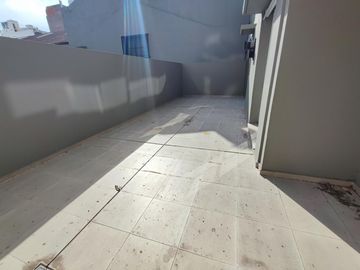 Departamento en venta 2 dormitorio Rosario Centro - Cochera y Patio