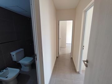 Departamento en venta 2 dormitorio Rosario Centro - Cochera y Patio