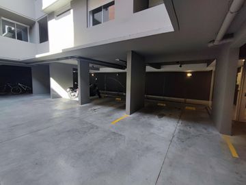 Departamento en venta 2 dormitorio Rosario Centro - Cochera y Patio