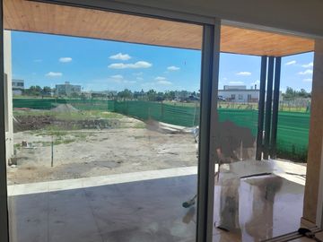 Casa en venta en Santa Elisa Pilar del Este | VCO Propiedades