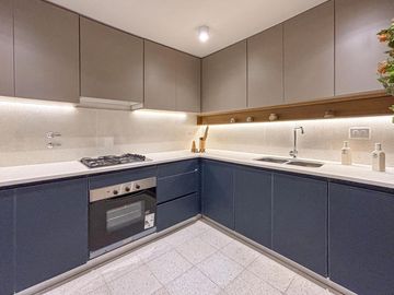Casa reciclada de 3 dormitorios con patio de oportunidad