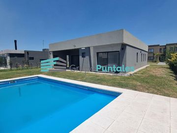 Casa en Lagos de Canning a estrenar con piscina de 8 x 4 mts
