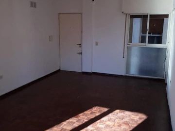 Departamento en venta - 3 Dormitorios 2 Baños - 100Mts2 - Río Cuarto, Córdoba