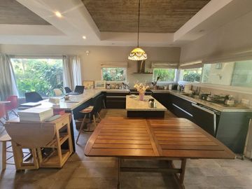 Casa en  zona golf Nuevo