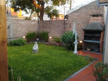 Dúplex en venta - 3 Dormitorios 2 Baños - Cochera - 166Mts2 - San Miguel