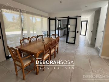 Casa en Venta 4 ambientes  con Renta - El Cantón  Escobar- Zona Norte