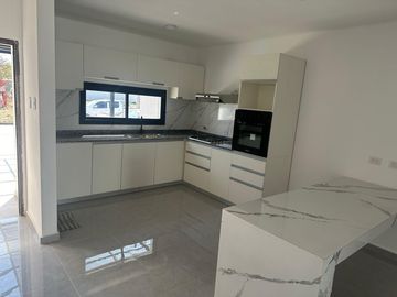 Casa en  venta, Barrio Norte, Atrás de San Isidro,
