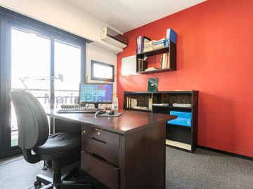 VENTA DEPARTAMENTO U OFICINA 4 AMBIENTES CON  COCHERA Y SEGURIDAD MITRE 1221