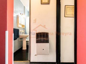 VENTA DEPARTAMENTO U OFICINA 4 AMBIENTES CON  COCHERA Y SEGURIDAD MITRE 1221