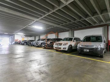 VENTA DEPARTAMENTO U OFICINA 4 AMBIENTES CON  COCHERA Y SEGURIDAD MITRE 1221