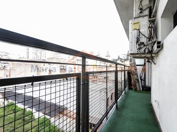 VENTA DEPARTAMENTO U OFICINA 4 AMBIENTES CON  COCHERA Y SEGURIDAD MITRE 1221