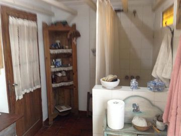 Casa en venta - 2 Dormitorios 2 Baños - Cochera - 1.627Mts2 - Del Viso