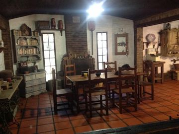 Casa en venta - 2 Dormitorios 2 Baños - Cochera - 1.627Mts2 - Del Viso