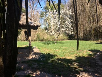 Casa en venta - 2 Dormitorios 2 Baños - Cochera - 1.627Mts2 - Del Viso