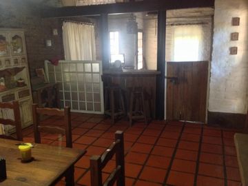 Casa en venta - 2 Dormitorios 2 Baños - Cochera - 1.627Mts2 - Del Viso